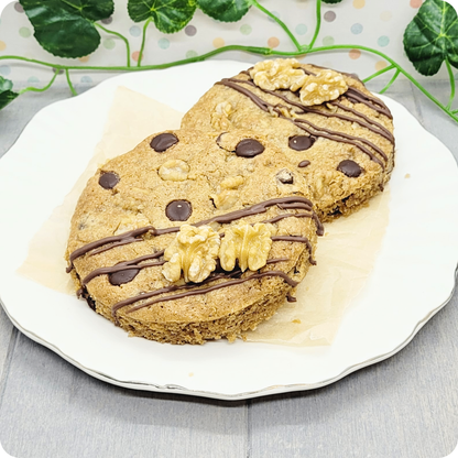 De ultieme combinatie: Coffee, Walnut & Chocolate Cookie en een kop vers gezette koffie. Bestel in Dendermonde of laat bezorgen!