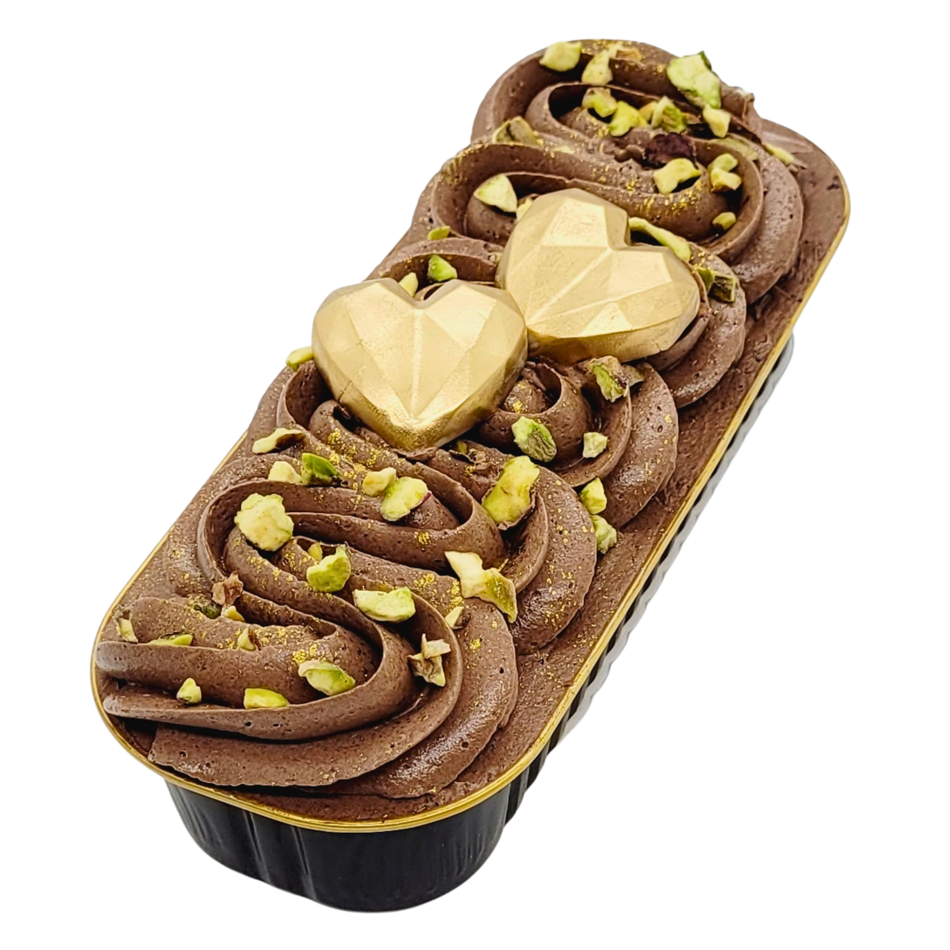 Luchtige chocoladecake met pistachecrème, knapperige kadayif en gouden hartjes – een koninklijk dessert!