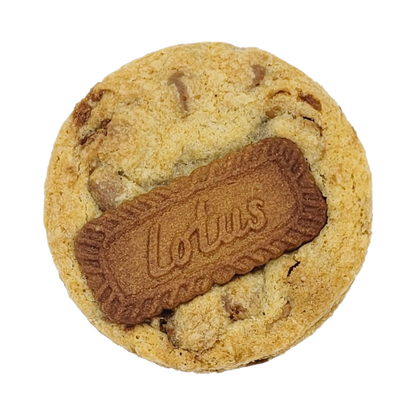 Ambachtelijke Lotus Biscoff Cookies met speculoos-stukjes en romige Lotus-vulling. Ophalen in Dendermonde of levering in België & Nederland!