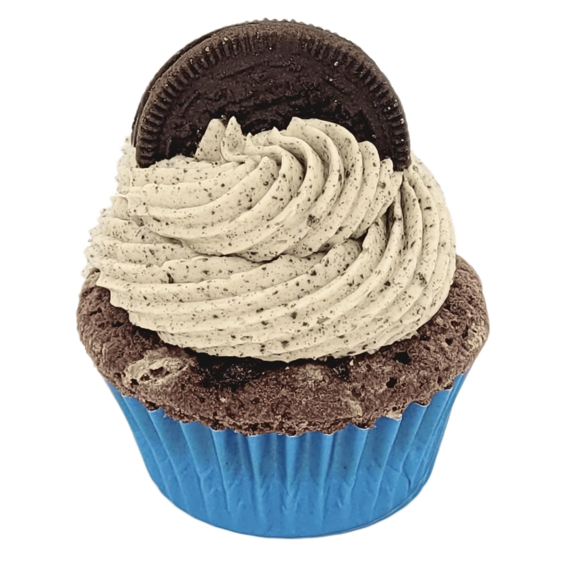 Chocolade cupcake met Oreo botercrème en een hele Oreo als topping